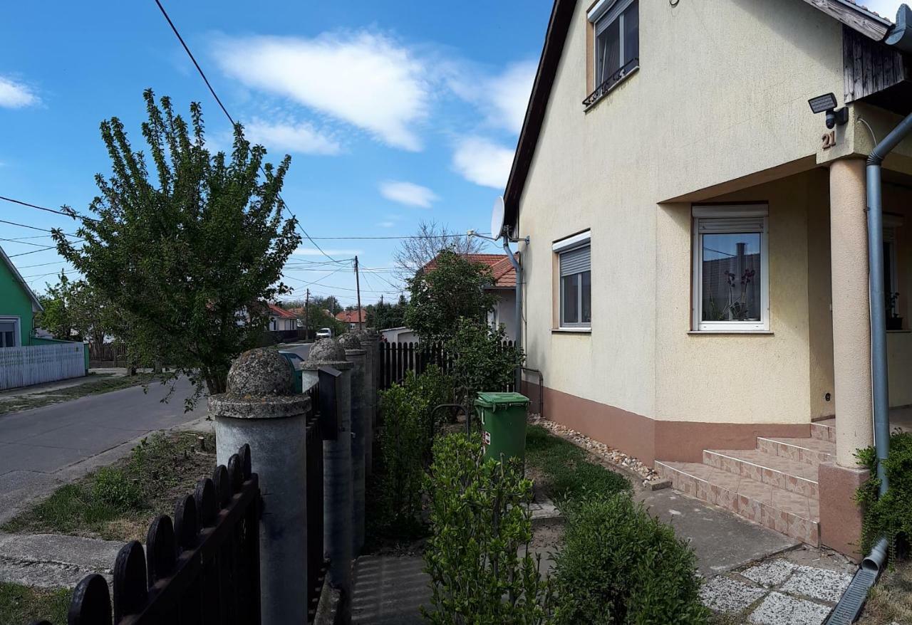 Apartament Dyta1 Apartman Hajdúszoboszló Zewnętrze zdjęcie